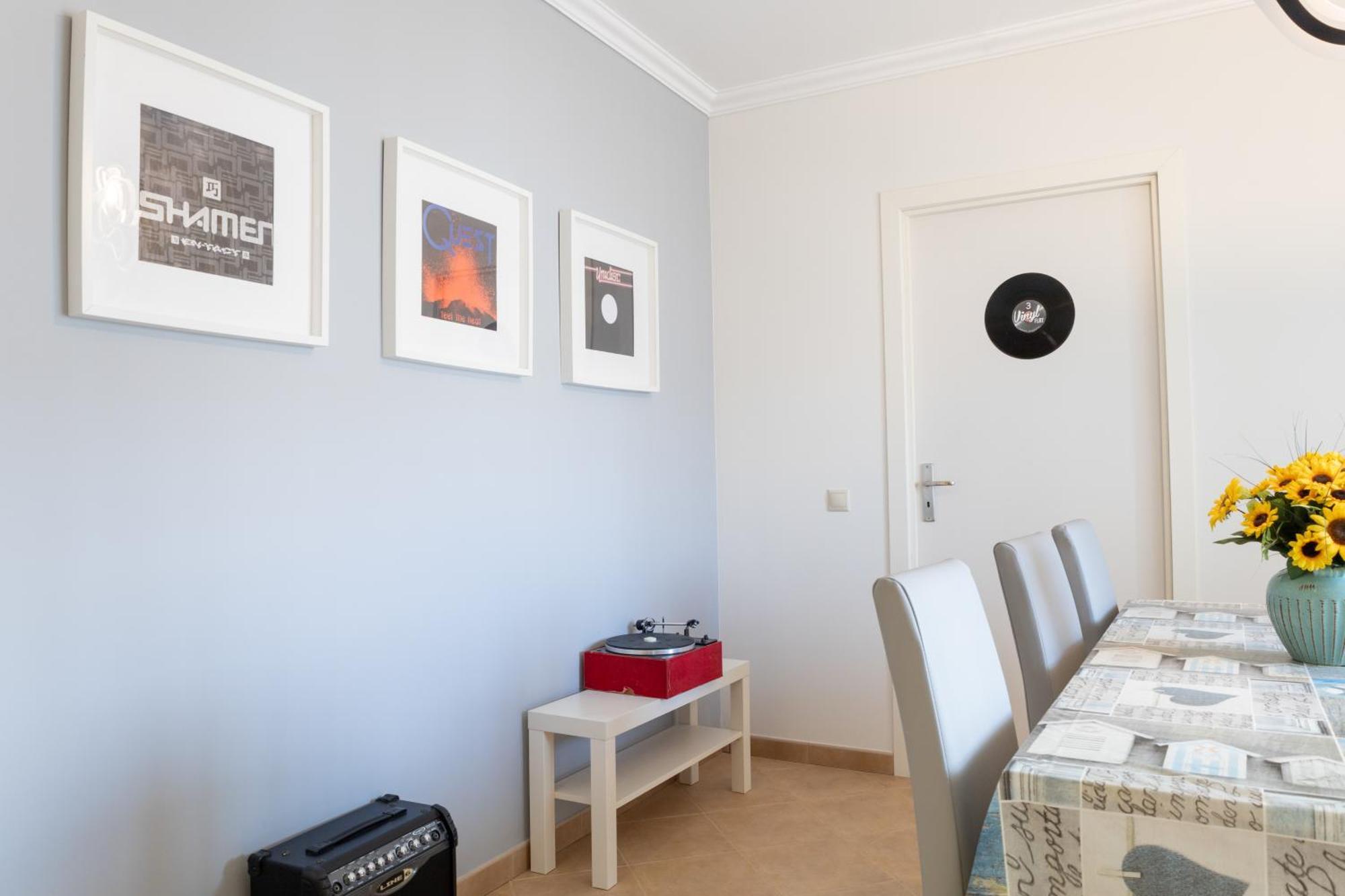 Vinyl Flat Bed & Breakfast - Rooms Lagos Exterior photo