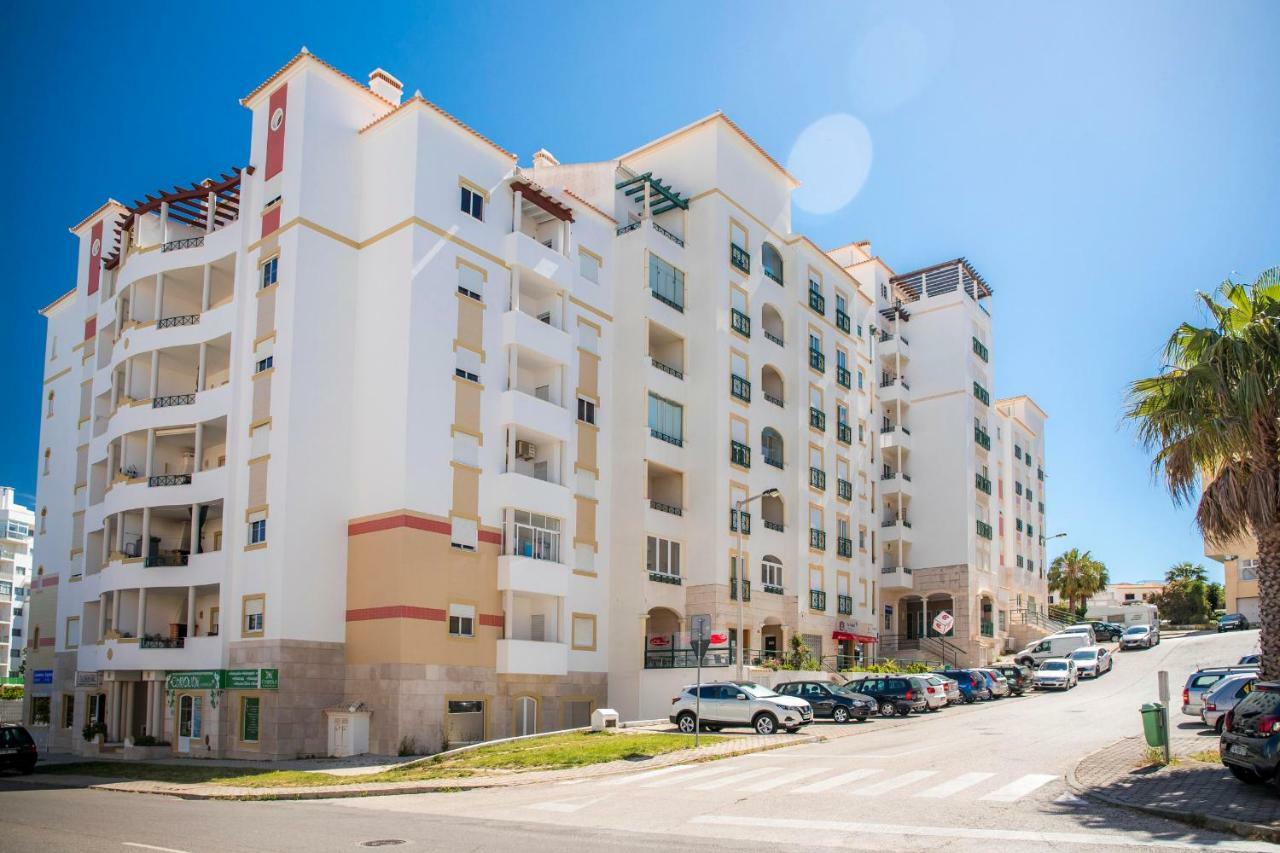 Vinyl Flat Bed & Breakfast - Rooms Lagos Exterior photo